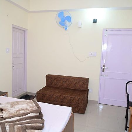 Krishna B&B Near Mall Road Shimla Ngoại thất bức ảnh
